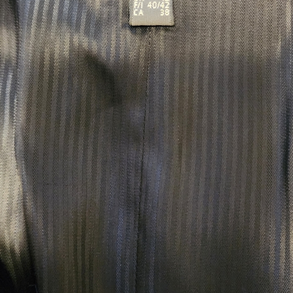 Vest - Picture 6 of 8